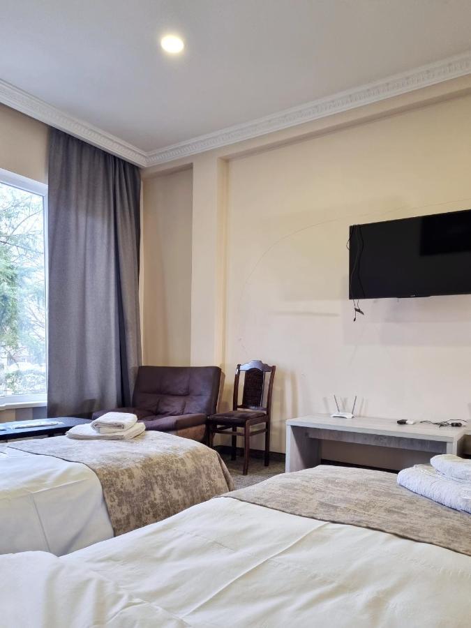 Rail Hotel Tiflis Exterior foto